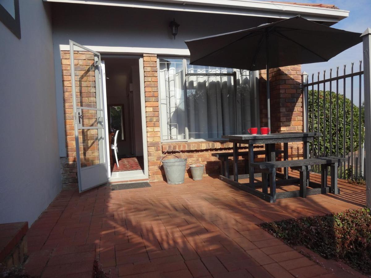 Hotel 273 Rhino Retreat-Solar Backup à Centurion Extérieur photo